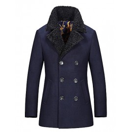 In autumn and winter. Young men in the thickened fur collar coat from long coat slim business woolen coat